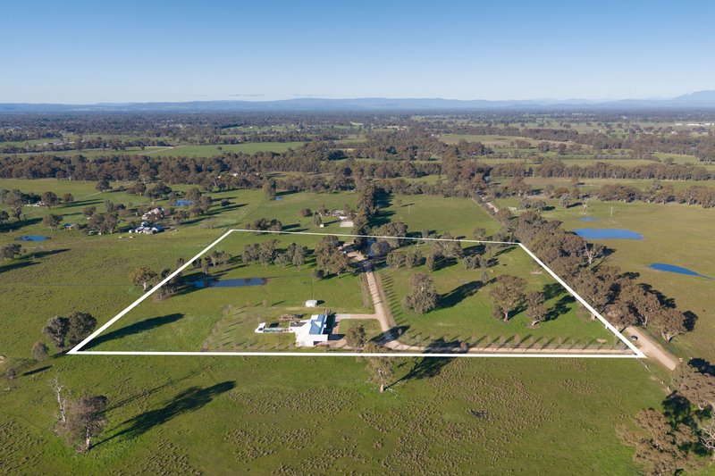 Photo - 56 Delloro Road, Wangaratta South VIC 3678 - Image 32