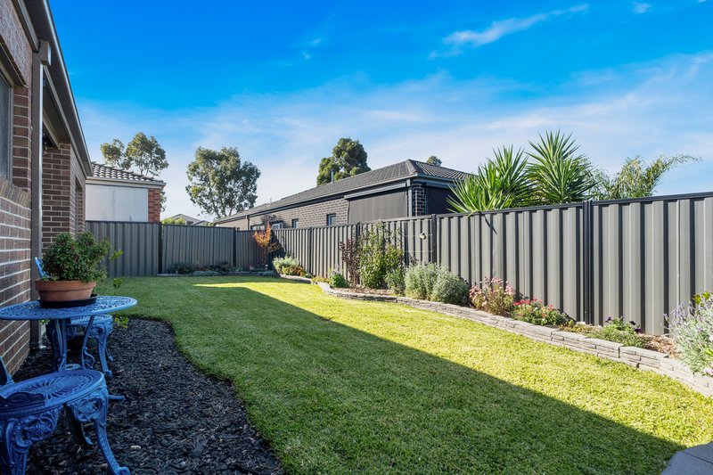 Photo - 56 Domain Way, Craigieburn VIC 3064 - Image 22