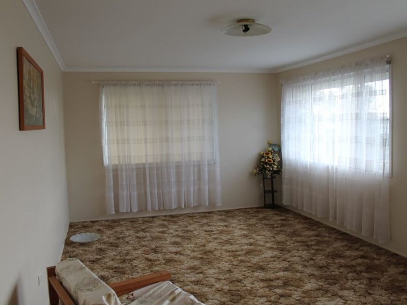 Photo - 56 Drayton Street, Laidley QLD 4341 - Image 9