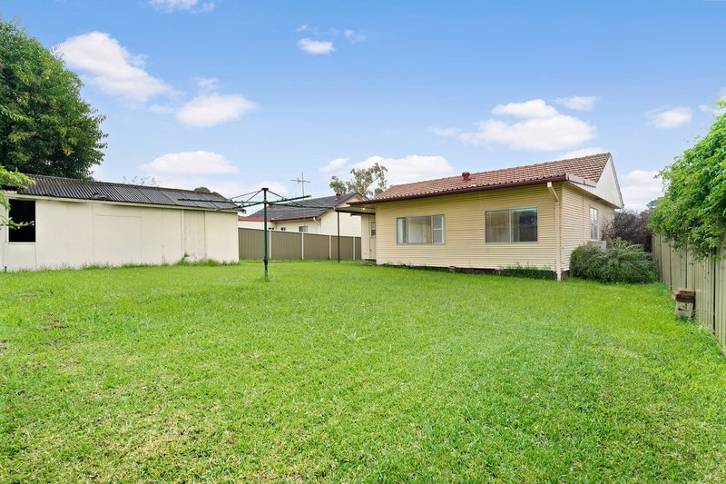 Photo - 56 Duckmallois Avenue, Blacktown NSW 2148 - Image 6