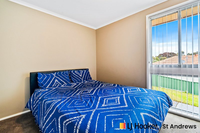 Photo - 56 Duncansby Crescent, St Andrews NSW 2566 - Image 6