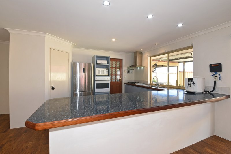 Photo - 56 Dunmore Circuit, Merriwa WA 6030 - Image 11