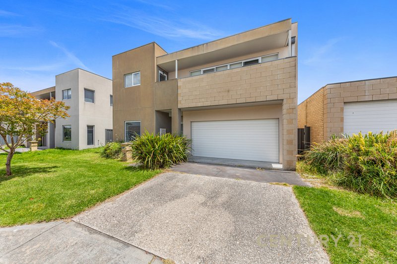 Photo - 56 Edgeware Close, Pakenham VIC 3810 - Image 2