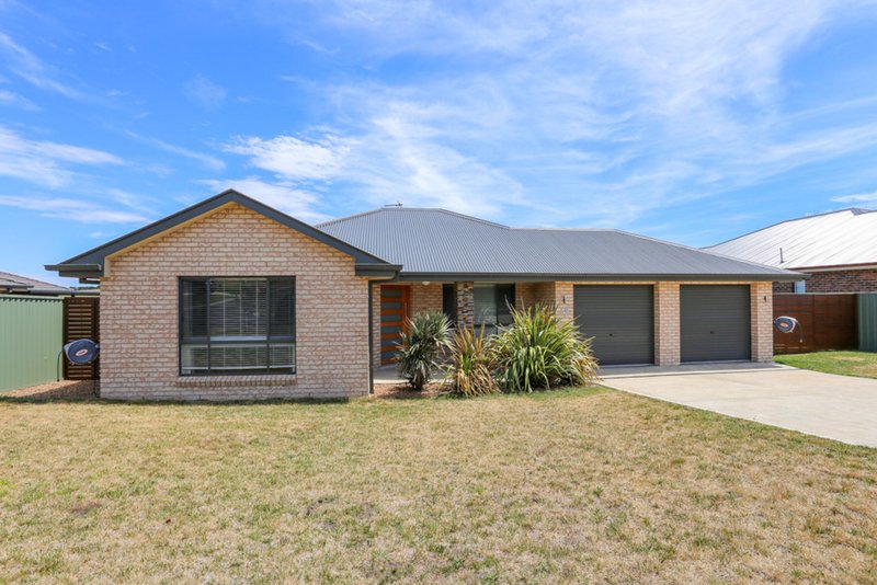 56 Emerald Drive, Kelso NSW 2795