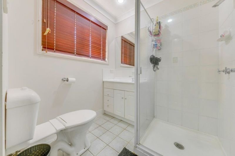 Photo - 56 Emmadale Drive, New Auckland QLD 4680 - Image 4