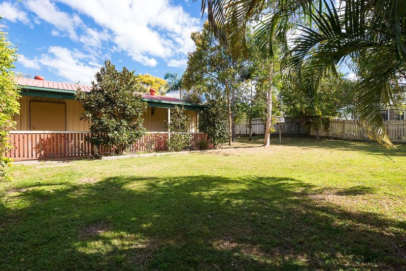 Photo - 56 Englefield Road, Oxley QLD 4075 - Image 11