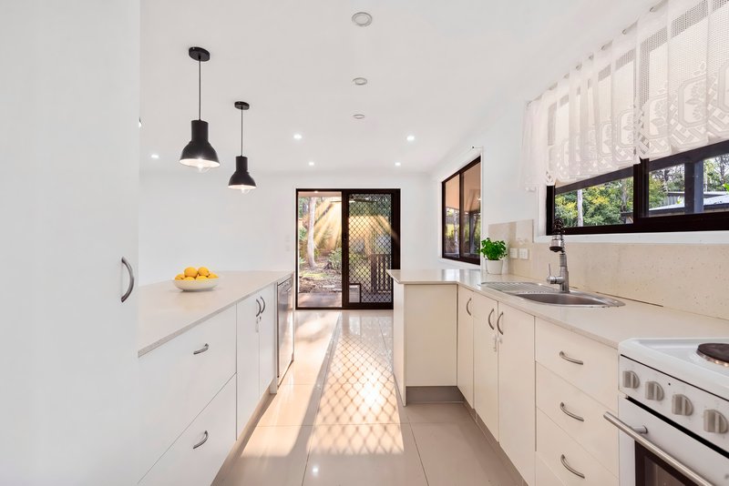 Photo - 56 Eureka Crescent, Nerang QLD 4211 - Image 4