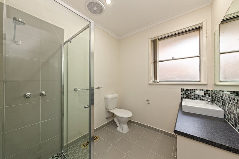 Photo - 56 Excelsior Drive, Frankston North VIC 3200 - Image 3