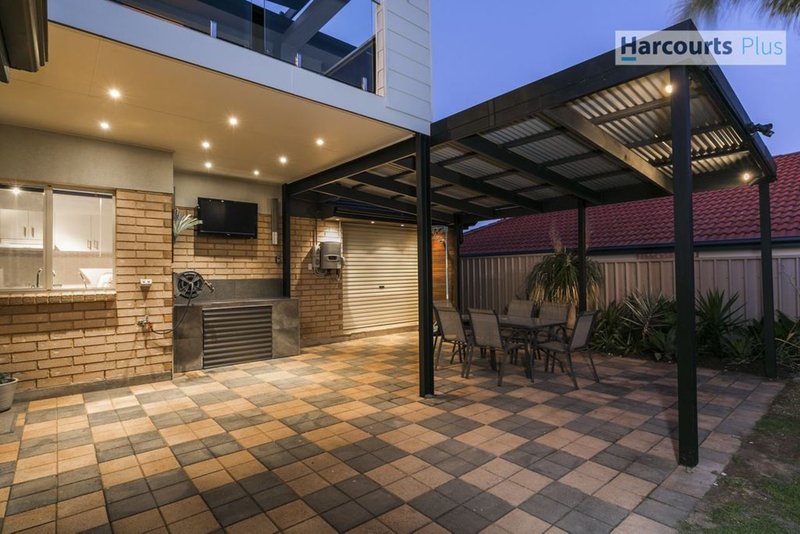 Photo - 56 Freebairn Drive, Hallett Cove SA 5158 - Image 15