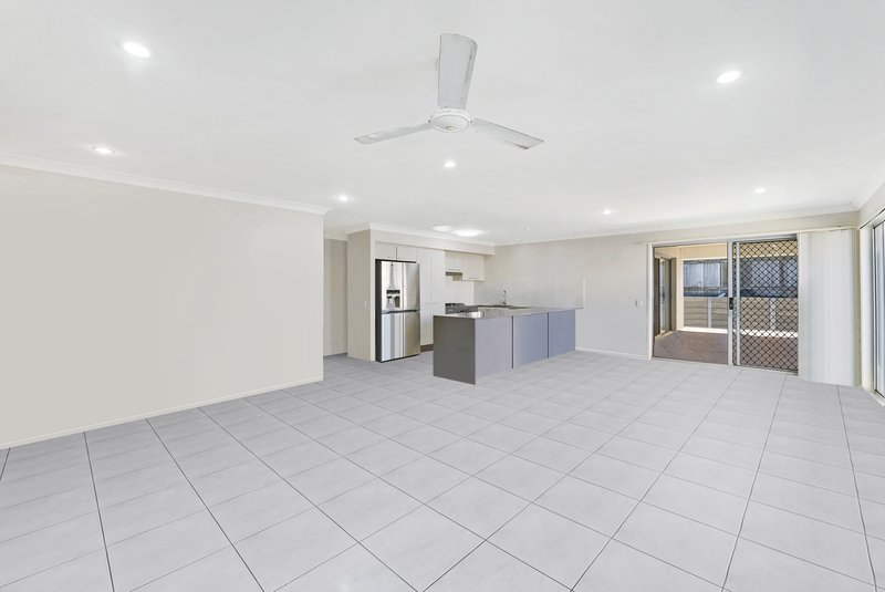 Photo - 56 Glengrove Circuit, Mango Hill QLD 4509 - Image 6