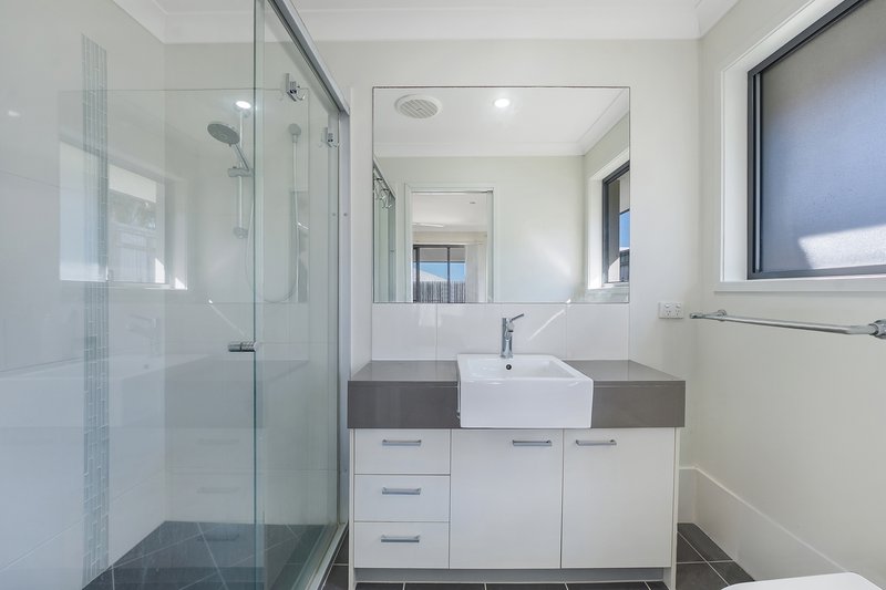 Photo - 56 Glengrove Circuit, Mango Hill QLD 4509 - Image 12
