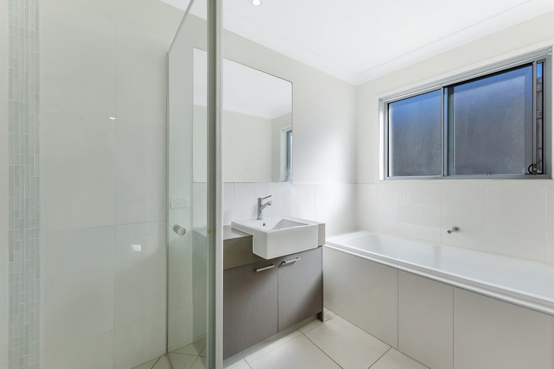 Photo - 56 Glengrove Circuit, Mango Hill QLD 4509 - Image 16