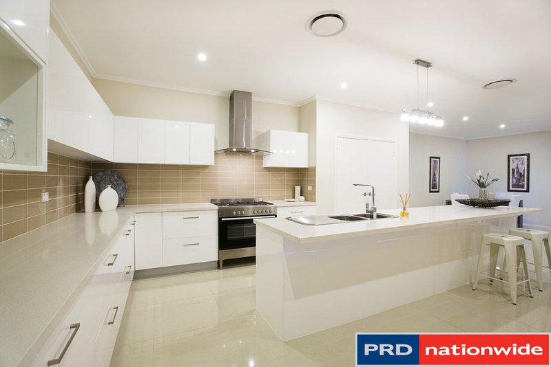 Photo - 56 Glenmore Ridge Drive, Glenmore Park NSW 2745 - Image 3