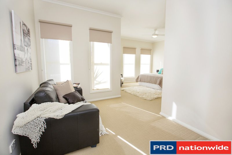 Photo - 56 Glenmore Ridge Drive, Glenmore Park NSW 2745 - Image 6