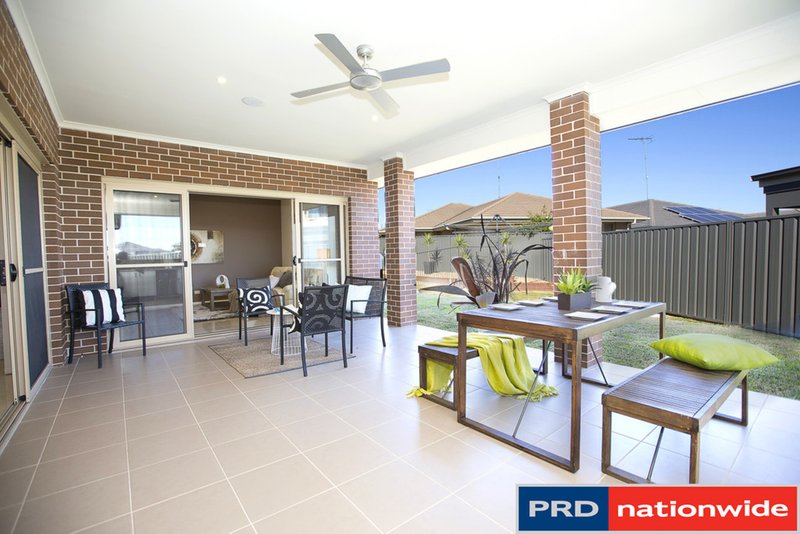 Photo - 56 Glenmore Ridge Drive, Glenmore Park NSW 2745 - Image 14