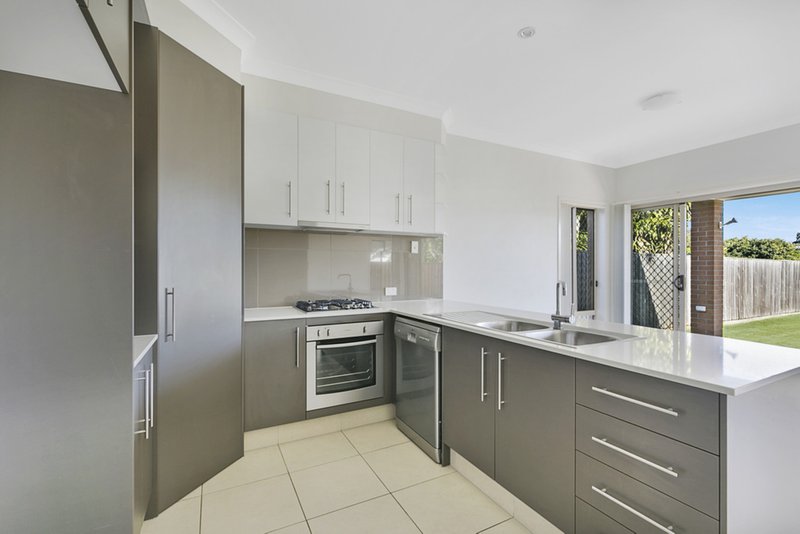 Photo - 56 Gordon Street, Ormiston QLD 4160 - Image 2