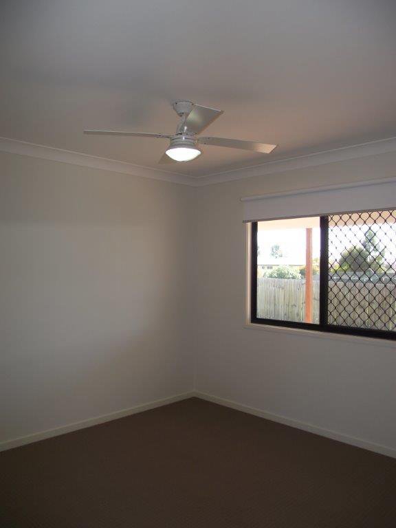 Photo - 56 Gosden Drive, Dalby QLD 4405 - Image 11