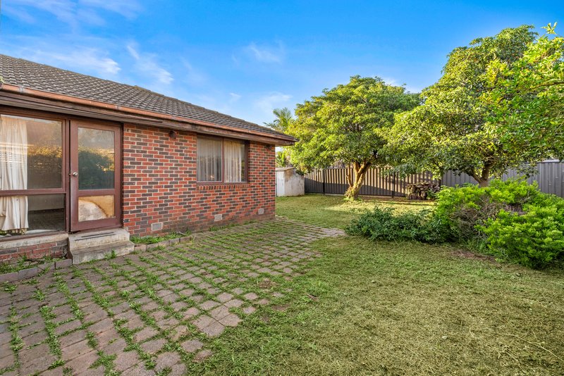 Photo - 56 Greaves Street South, Werribee VIC 3030 - Image 15