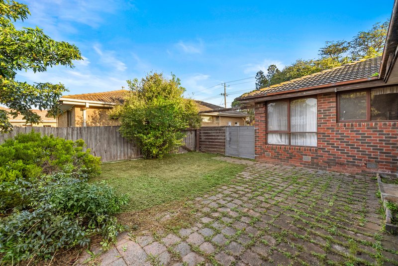 Photo - 56 Greaves Street South, Werribee VIC 3030 - Image 18