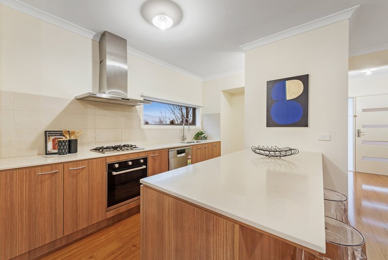 Photo - 56 Greenvale Gardens Boulevard, Greenvale VIC 3059 - Image 9