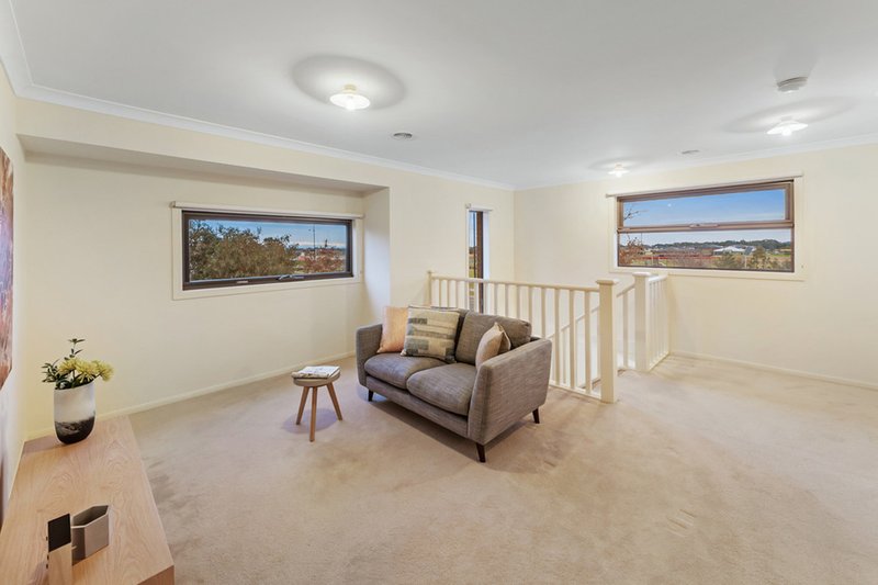 Photo - 56 Greenvale Gardens Boulevard, Greenvale VIC 3059 - Image 10