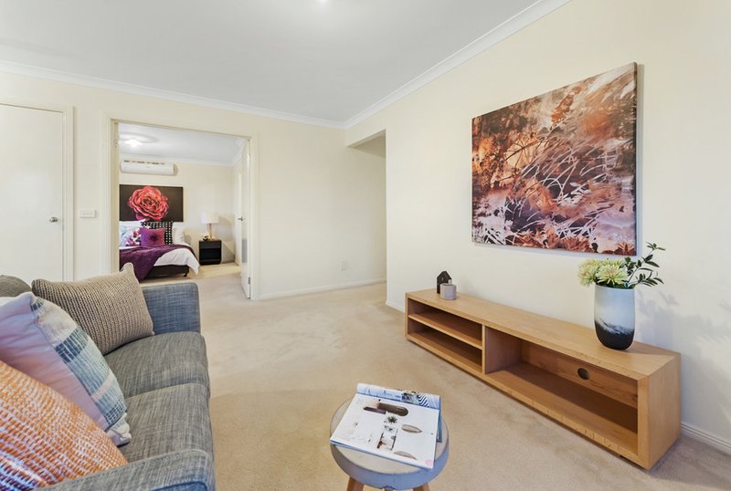 Photo - 56 Greenvale Gardens Boulevard, Greenvale VIC 3059 - Image 11