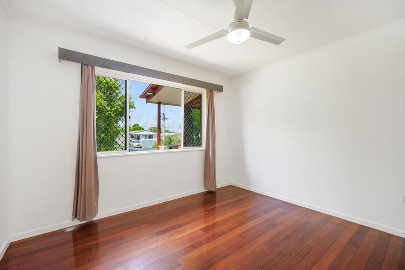 Photo - 56 Griffith Road, Scarborough QLD 4020 - Image 8