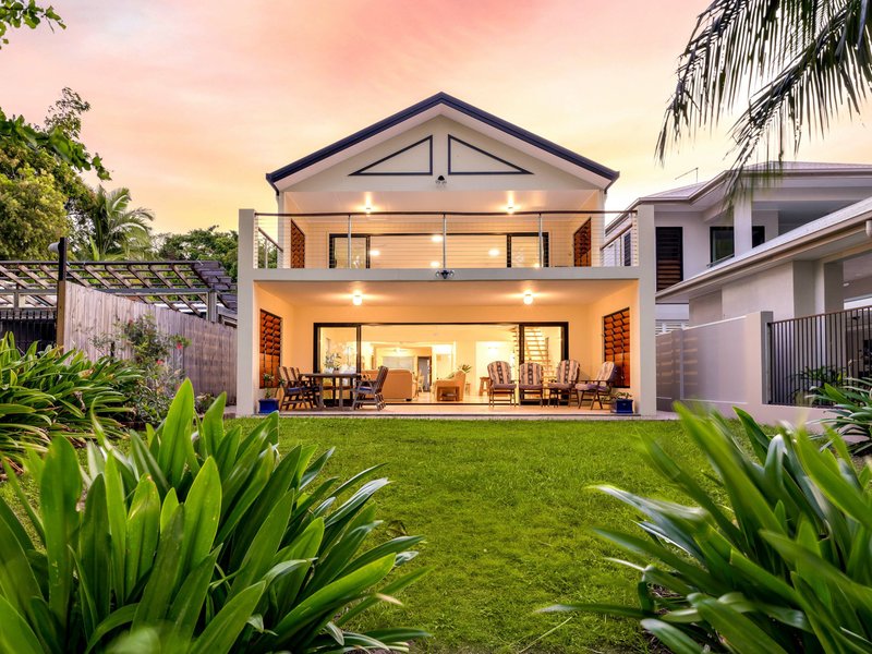 56 Hibiscus Lane, Holloways Beach QLD 4878