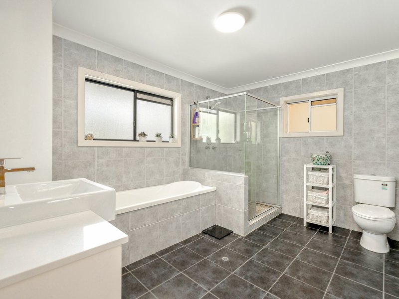 Photo - 56 Hibiscus Lane, Holloways Beach QLD 4878 - Image 15