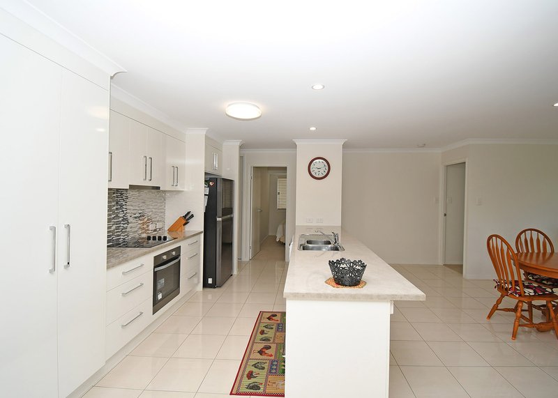 Photo - 56 Honey Myrtle , Burrum Heads QLD 4659 - Image 6