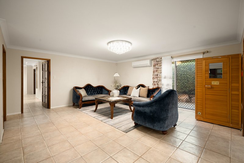 Photo - 56 Honeysuckle Way, Calamvale QLD 4116 - Image 10