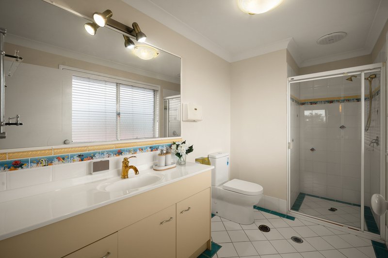 Photo - 56 Honeysuckle Way, Calamvale QLD 4116 - Image 22