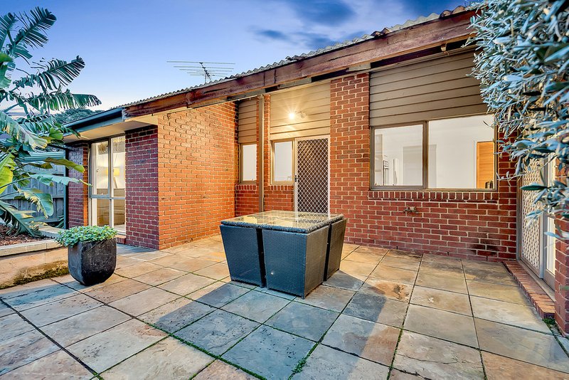 Photo - 56 Hothlyn Drive, Craigieburn VIC 3064 - Image 19