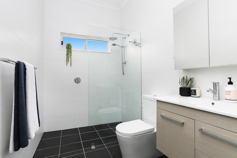 Photo - 56 Hubert Street, Leichhardt NSW 2040 - Image 3