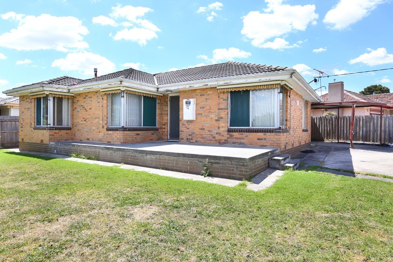 Photo - 56 Huskisson Avenue, Lalor VIC 3075 - Image 2