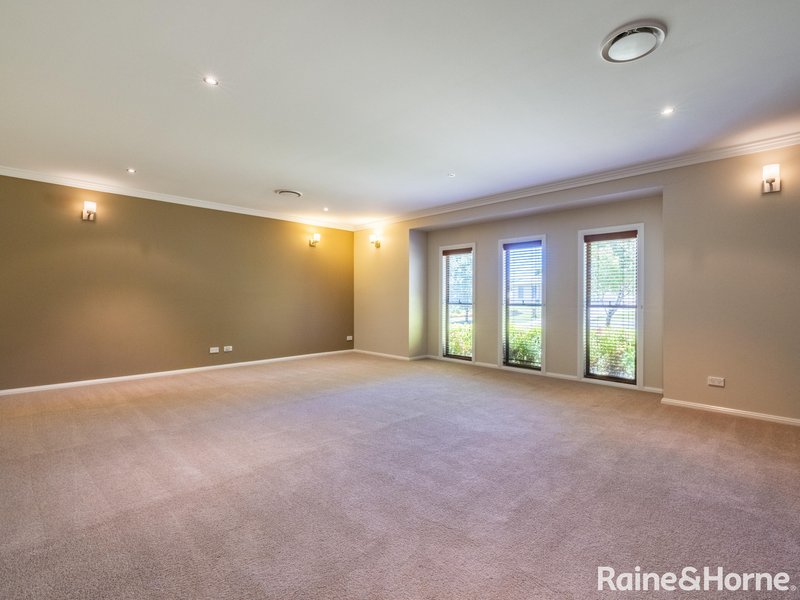 Photo - 56 Ilumba Way, Kelso NSW 2795 - Image 7