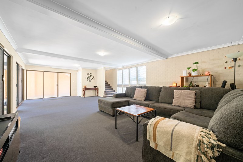 Photo - 56 Kalua Drive, Chittaway Bay NSW 2261 - Image 2