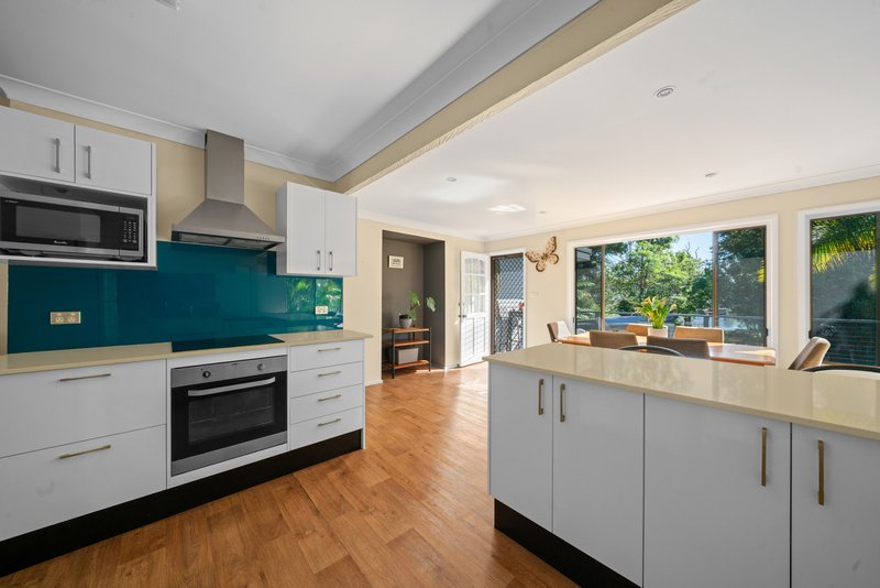 Photo - 56 Kalua Drive, Chittaway Bay NSW 2261 - Image 3
