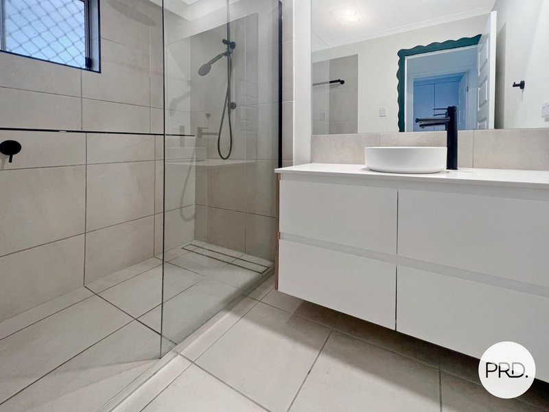 Photo - 56 Katandra Street, Boyne Island QLD 4680 - Image 8