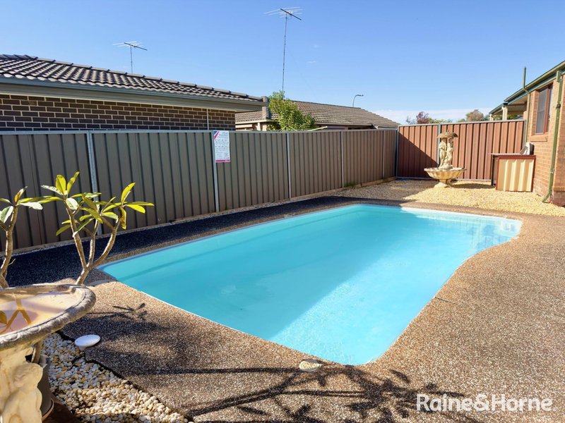Photo - 56 Kerwin Circle, Hebersham NSW 2770 - Image 2