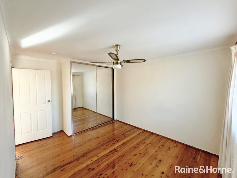 Photo - 56 Kerwin Circle, Hebersham NSW 2770 - Image 5