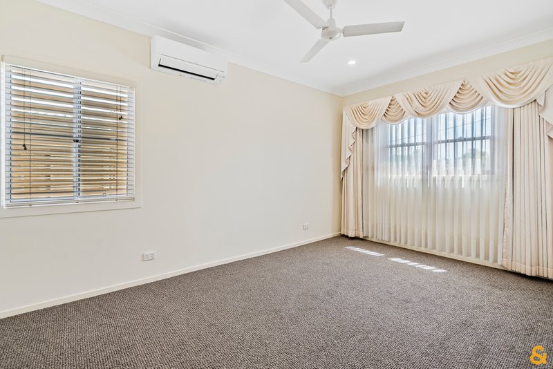 Photo - 56 Killarney Avenue, Manly West QLD 4179 - Image 5