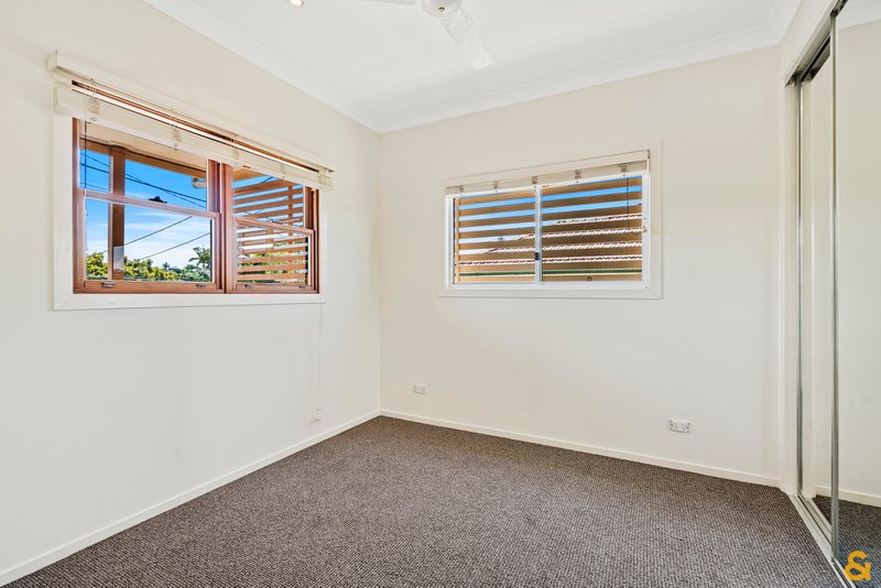 Photo - 56 Killarney Avenue, Manly West QLD 4179 - Image 7