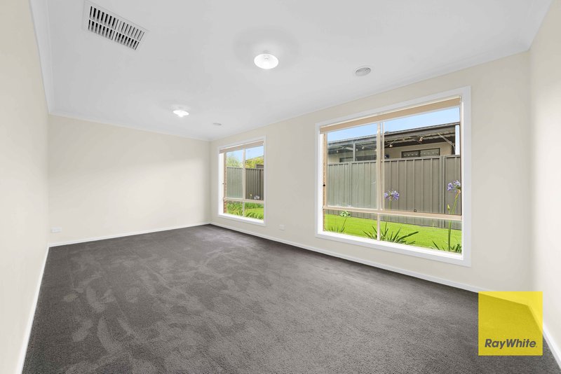 Photo - 56 Lancers Drive, Melton West VIC 3337 - Image 9