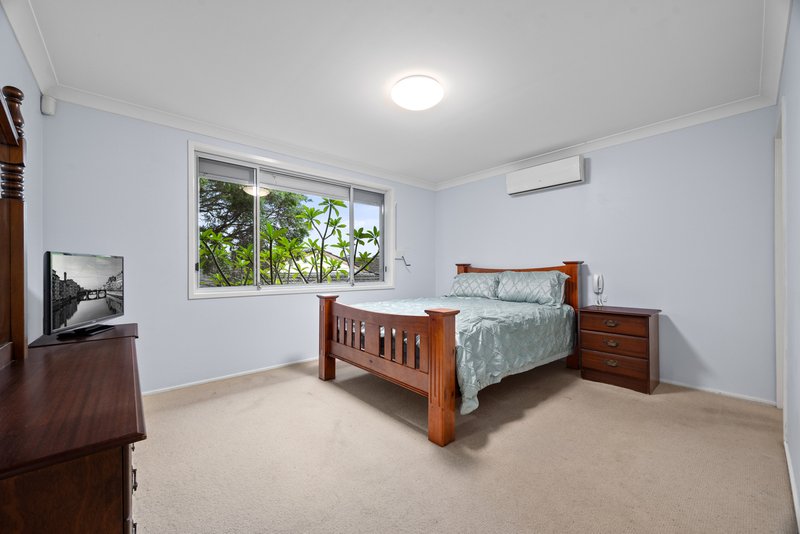 Photo - 56 Lancia Drive, Ingleburn NSW 2565 - Image 6