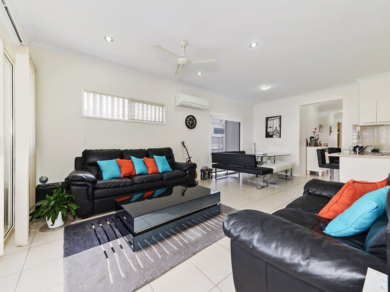 Photo - 56 Langer Circuit, North Lakes QLD 4509 - Image 3