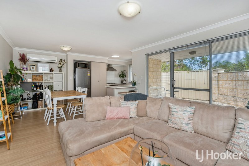 Photo - 56 Leisure Way, Halls Head WA 6210 - Image 4