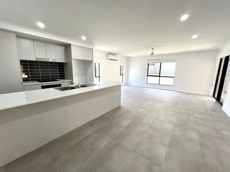 Photo - 56 Lietzow Street, Redbank Plains QLD 4301 - Image 3