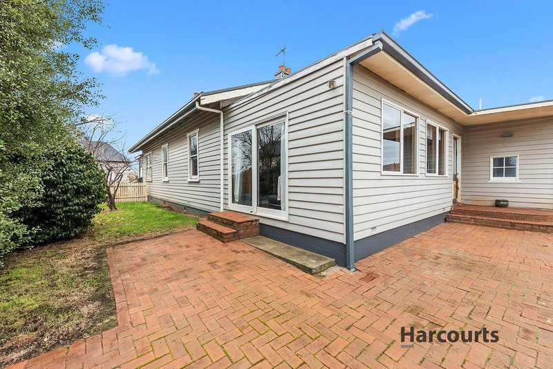 Photo - 56 Macfie Street, Devonport TAS 7310 - Image 16