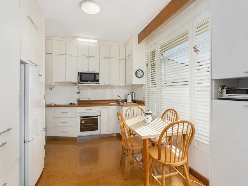 Photo - 56 Manor Road, Hornsby NSW 2077 - Image 5